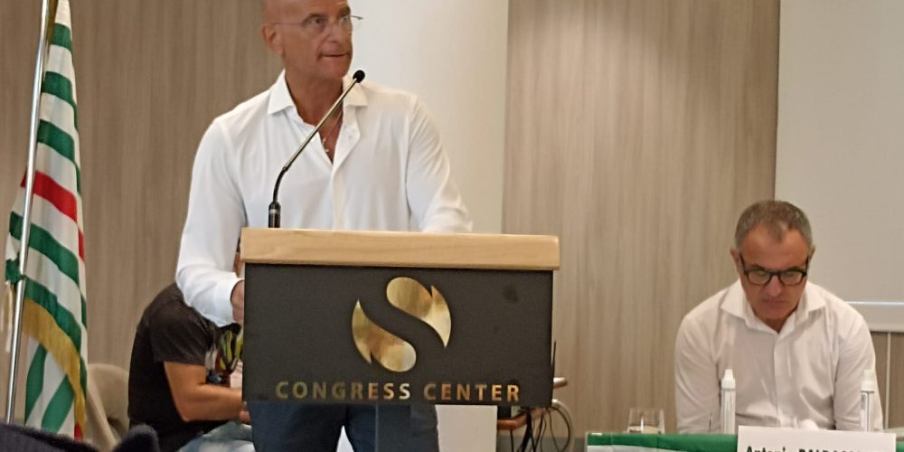 Si ad una politica che ridisegni con un patto sociale il futuro del territorio